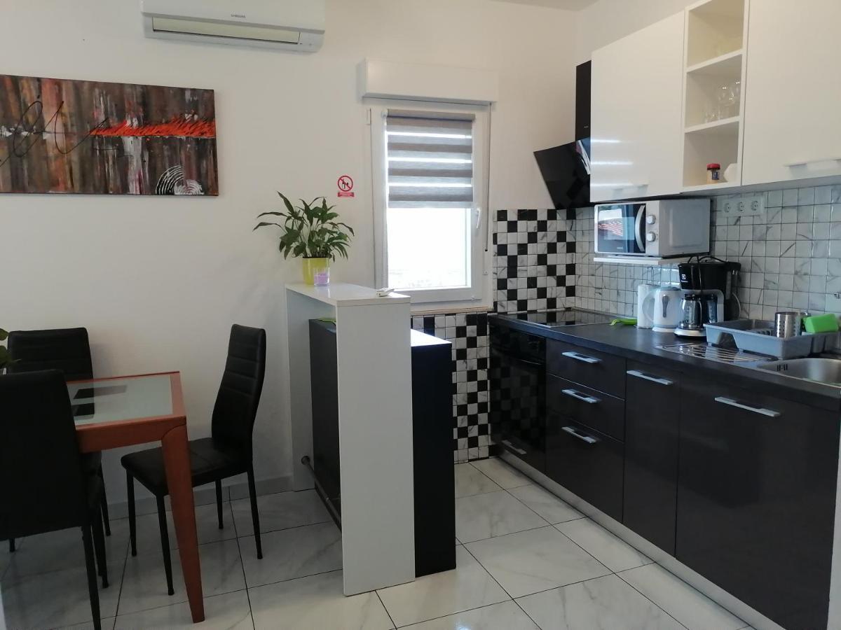 Apartment Lavanda Nova Ražanj Kültér fotó